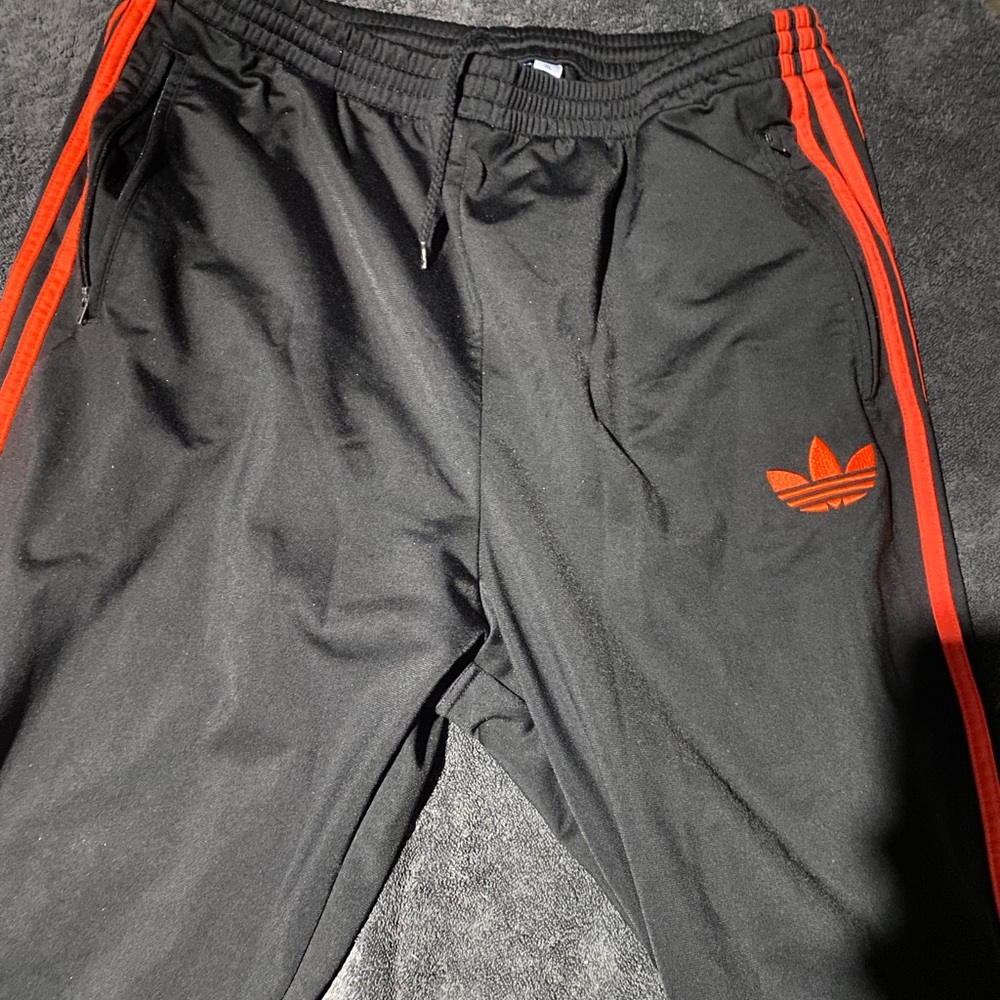 Adidas Strip Joggers XL Men/Women